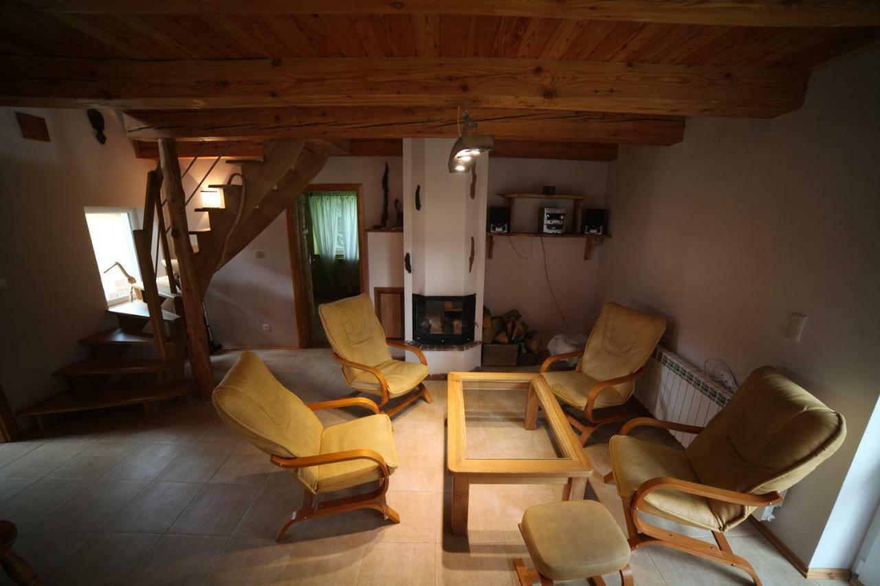 Villa Bieszczadzki Kat à Lesko Extérieur photo